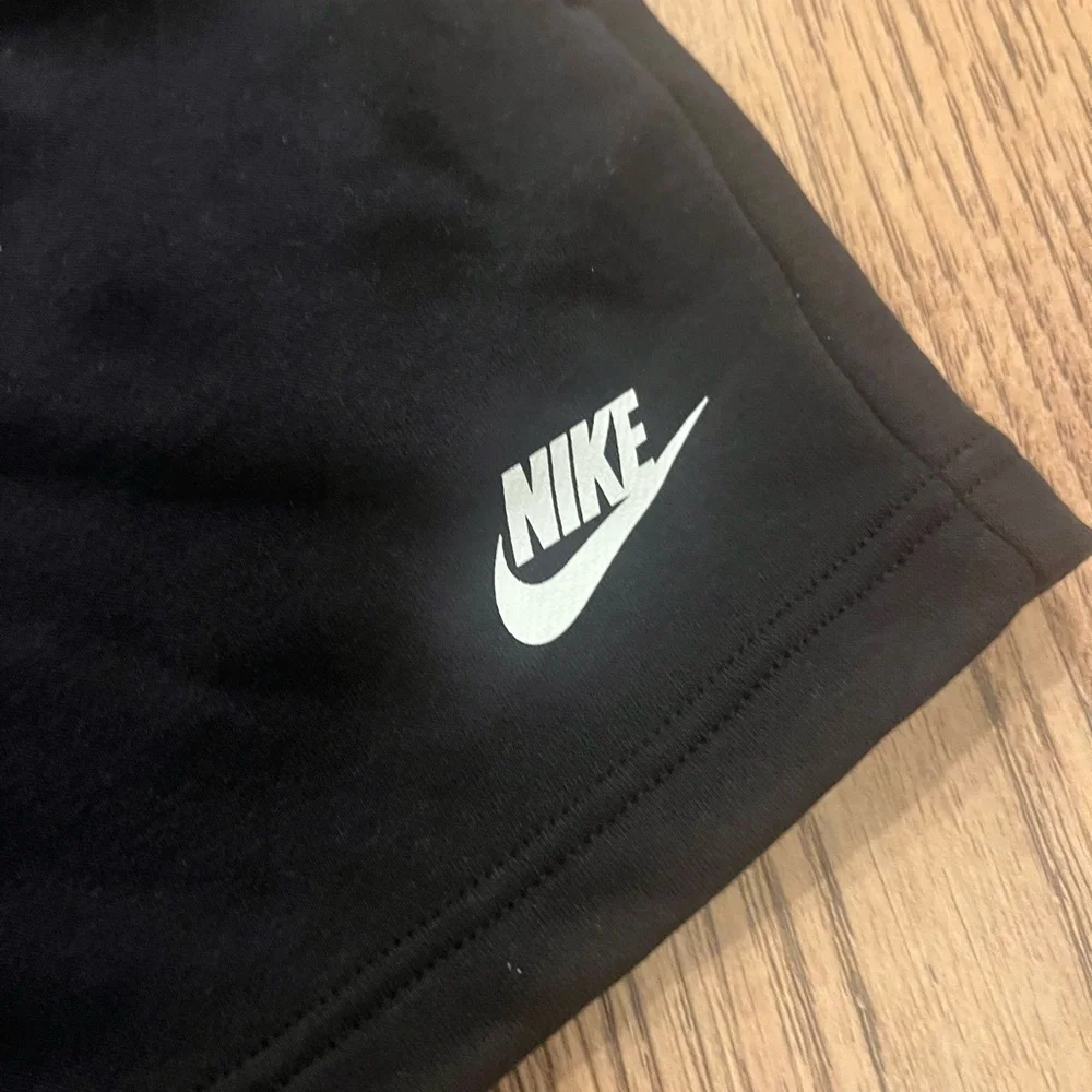 Nike Sportswear Club Fleece Midrise Short Medium NWOT - Picture 4 of 7